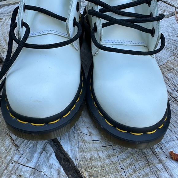 Dr. Martens 1460 White Leather 8 Eye Combat Boots Women’s 5 EU36 NO INSOLES Punk - Picture 13 of 13